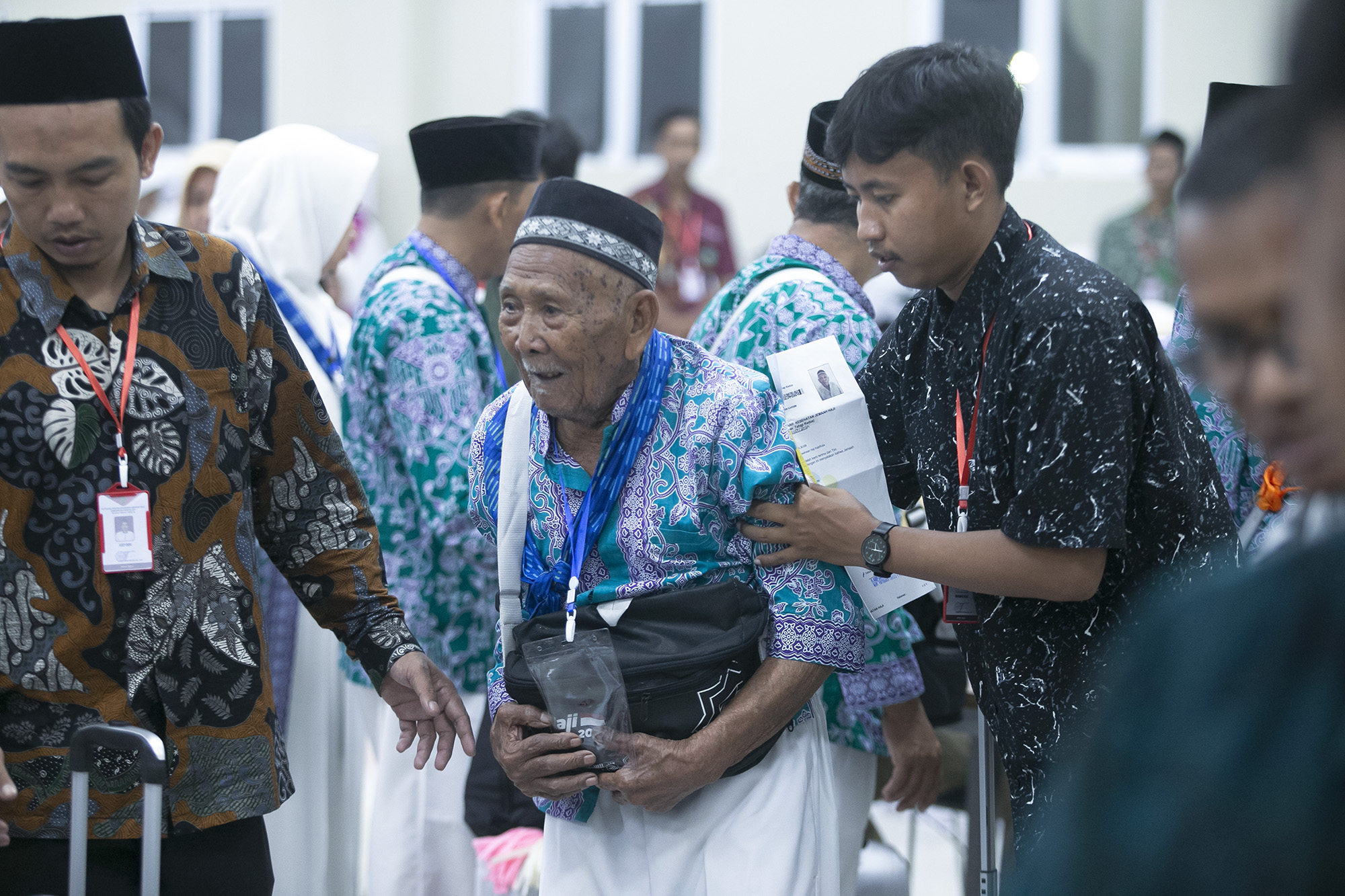 366 Jamaah calon Haji Tiba di Embarkasi Kertajati