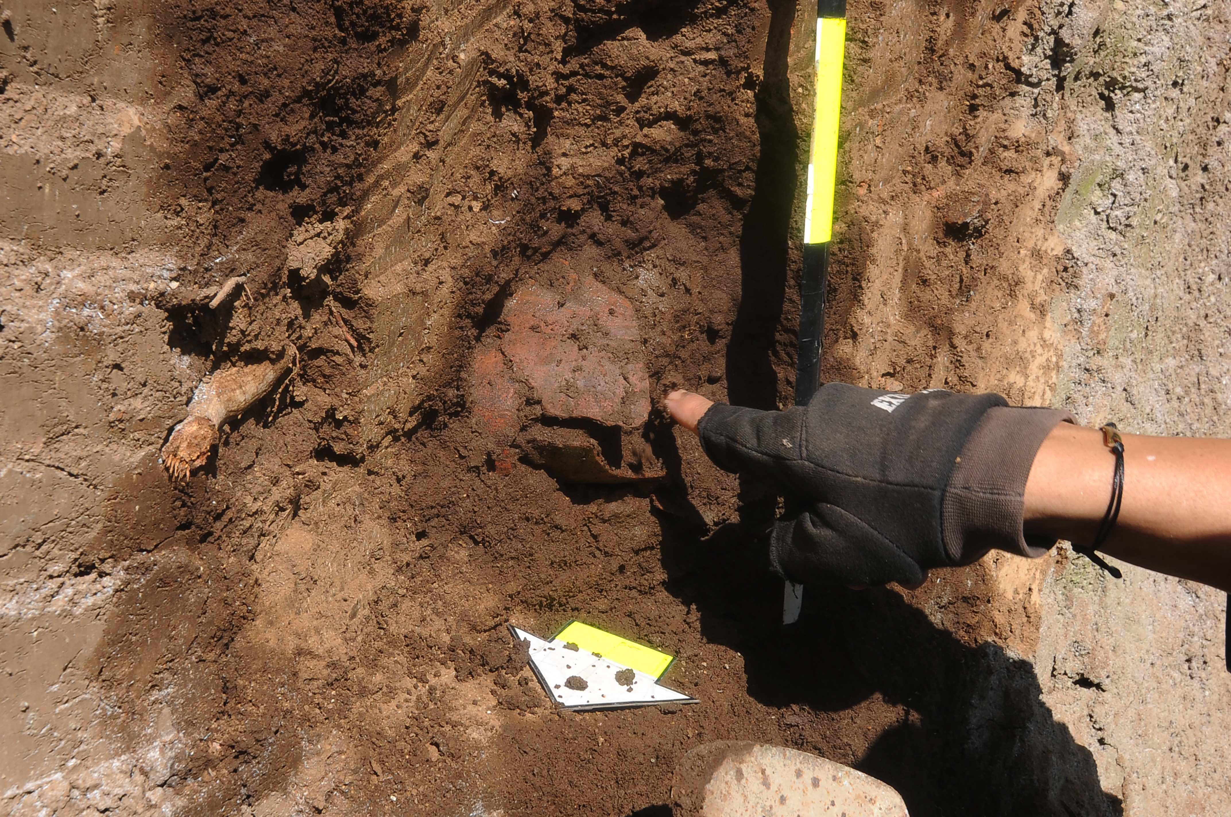 Temuan Dugaan Fragmen Kuno