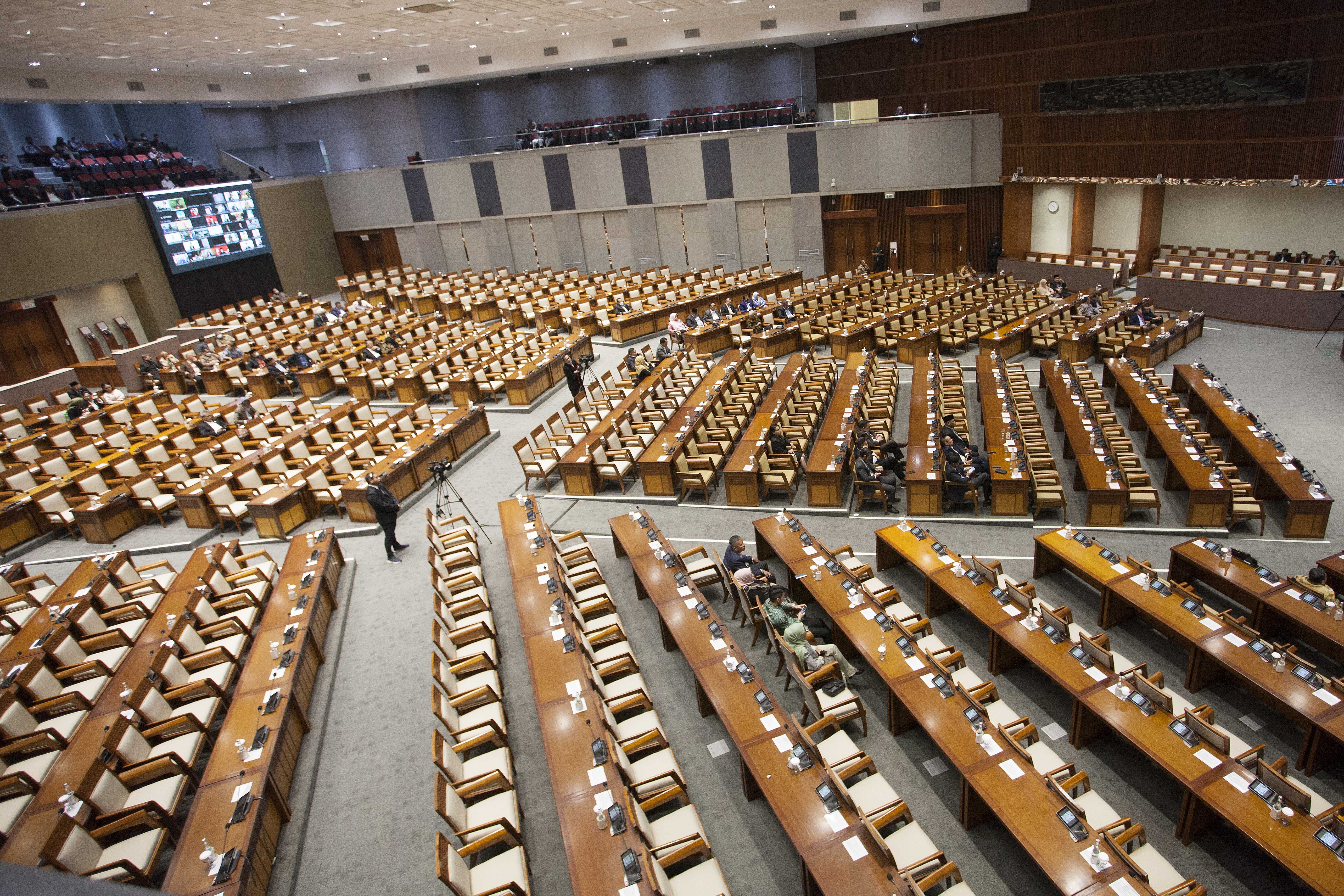 Rapat Paraipurna Masa Sidang V