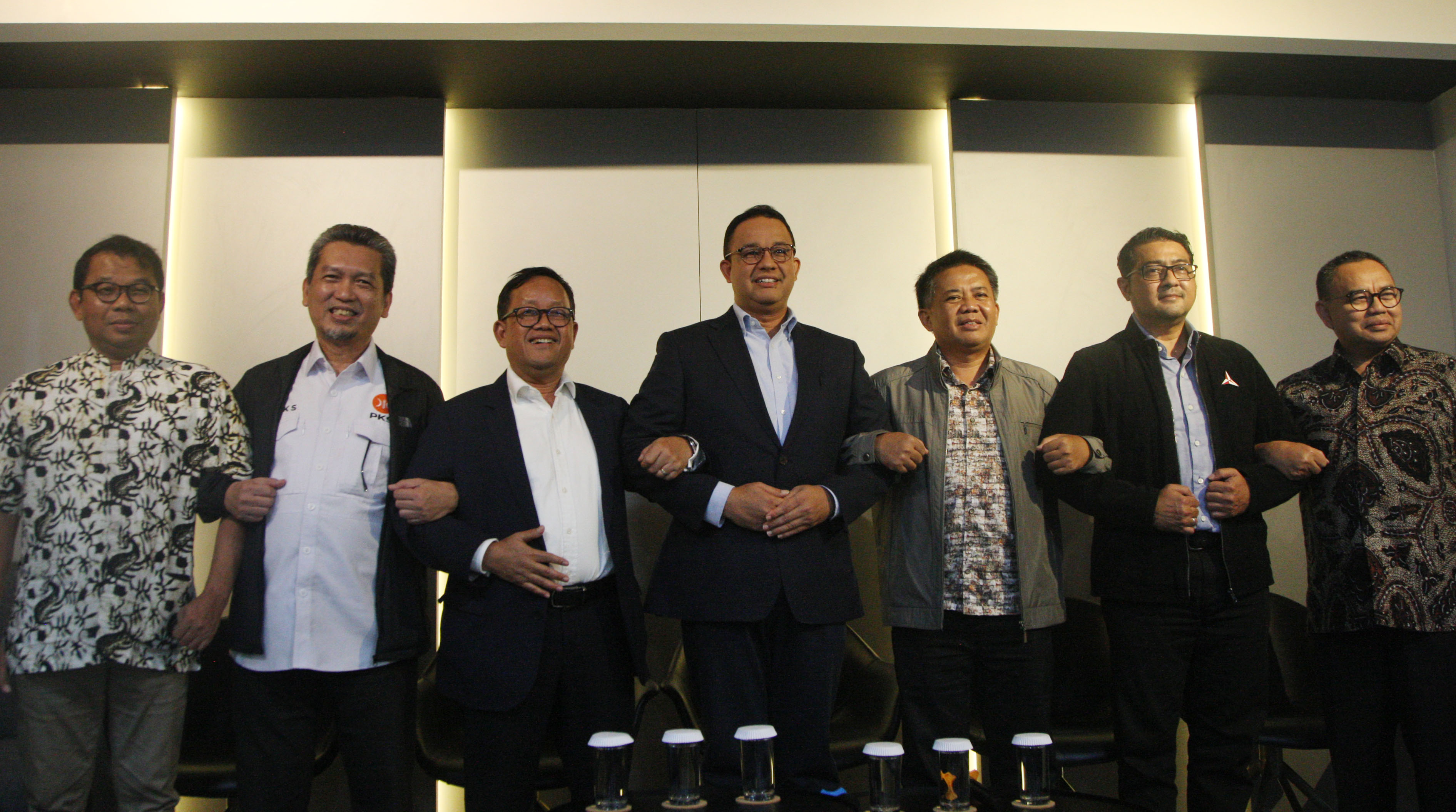 Tetap Optimis dan Solid