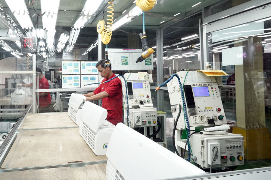 Produksi Air Conditioner LG