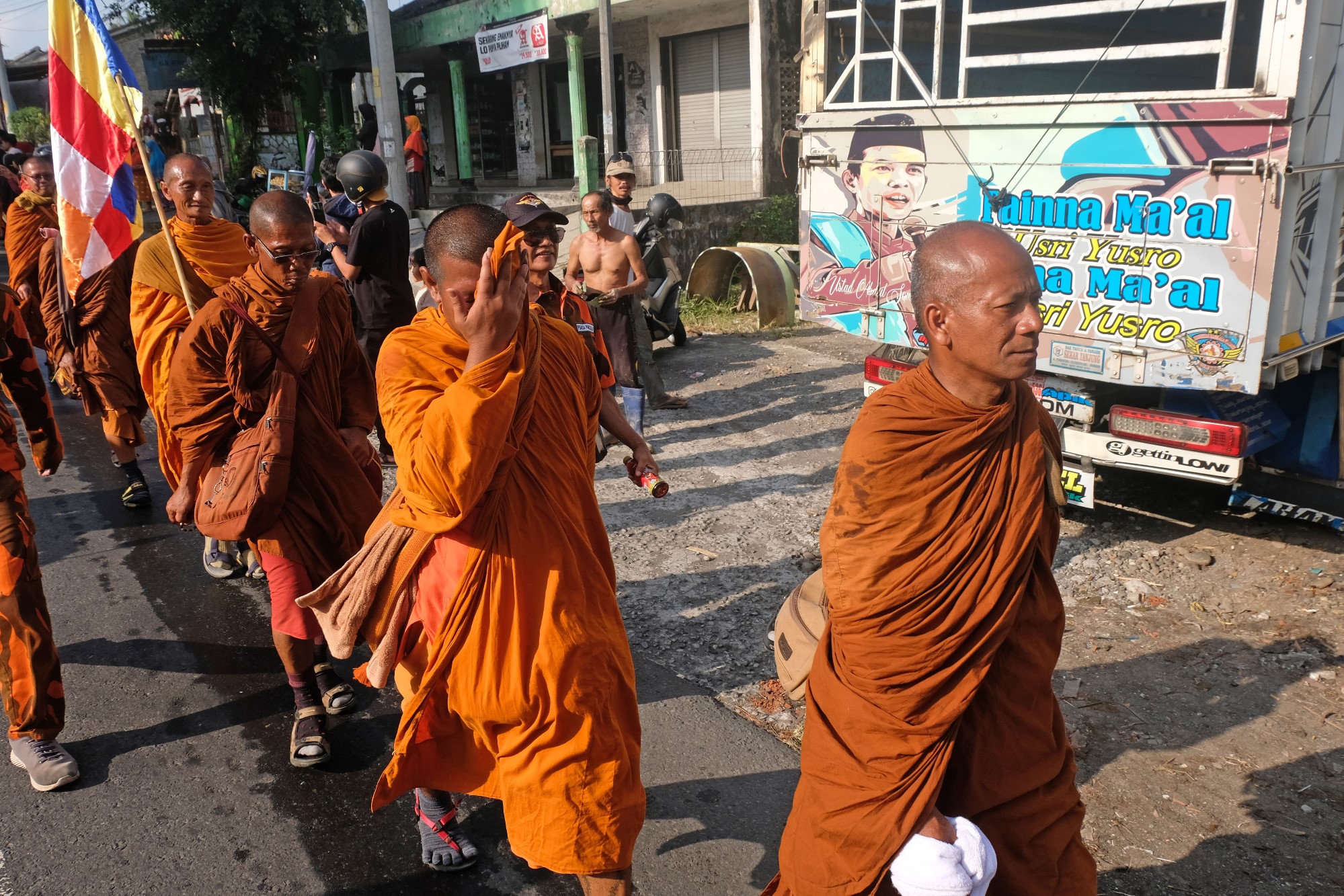 Biksu Thailand Tiba di Magelang