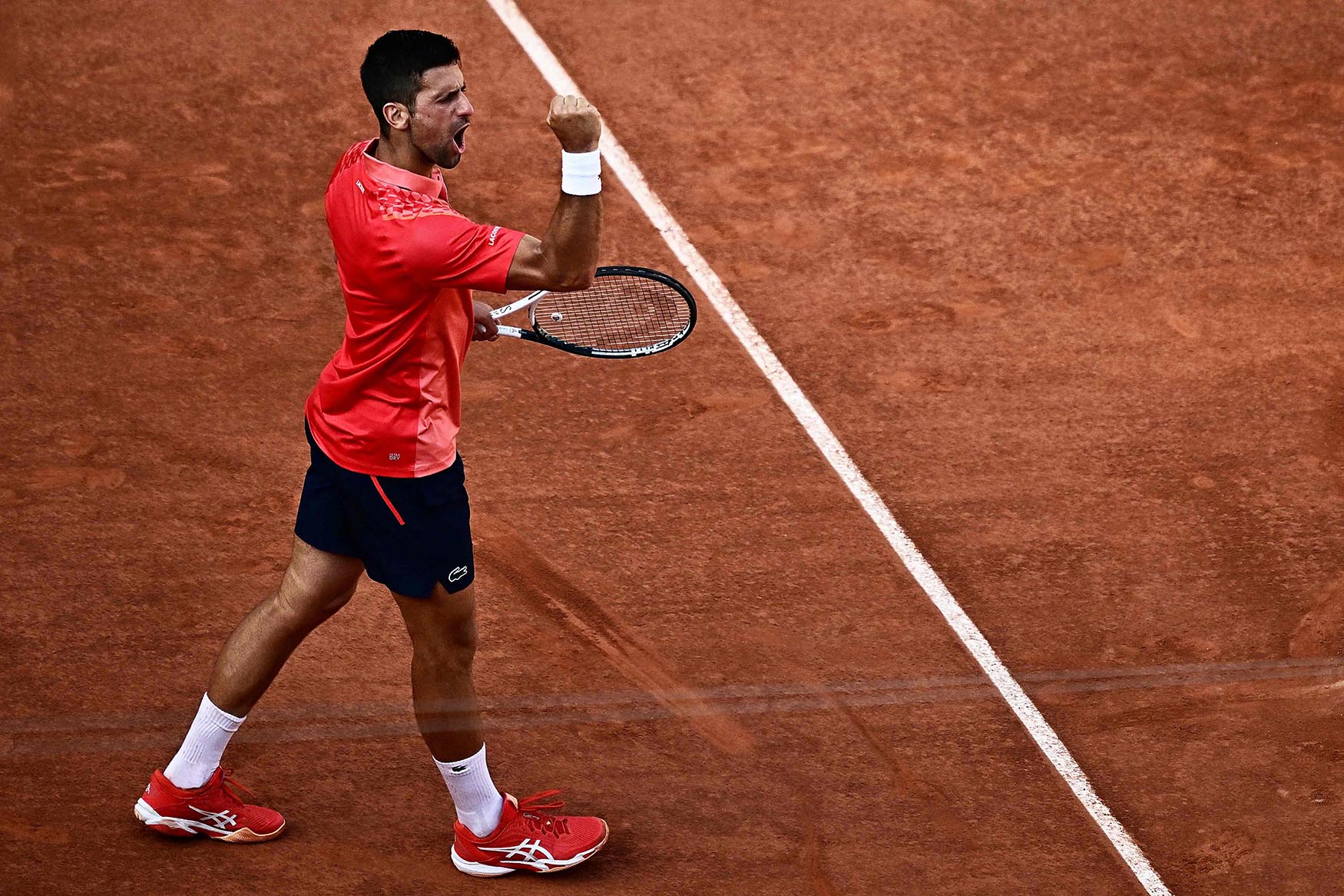 Bungkam Karen Khachanov, Novak Djokovic ke Semifinal French Open