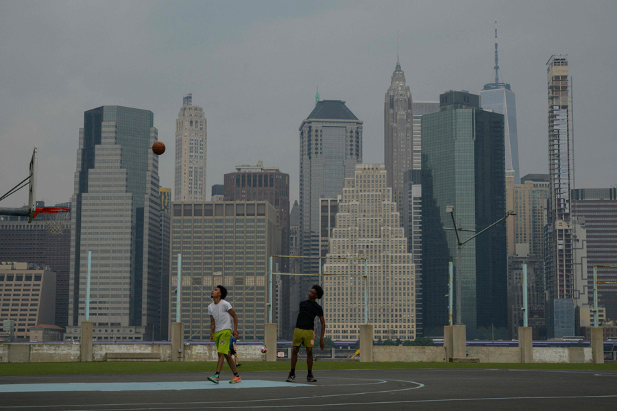 Asap Dari Kebakaran Hutan Di Kanada