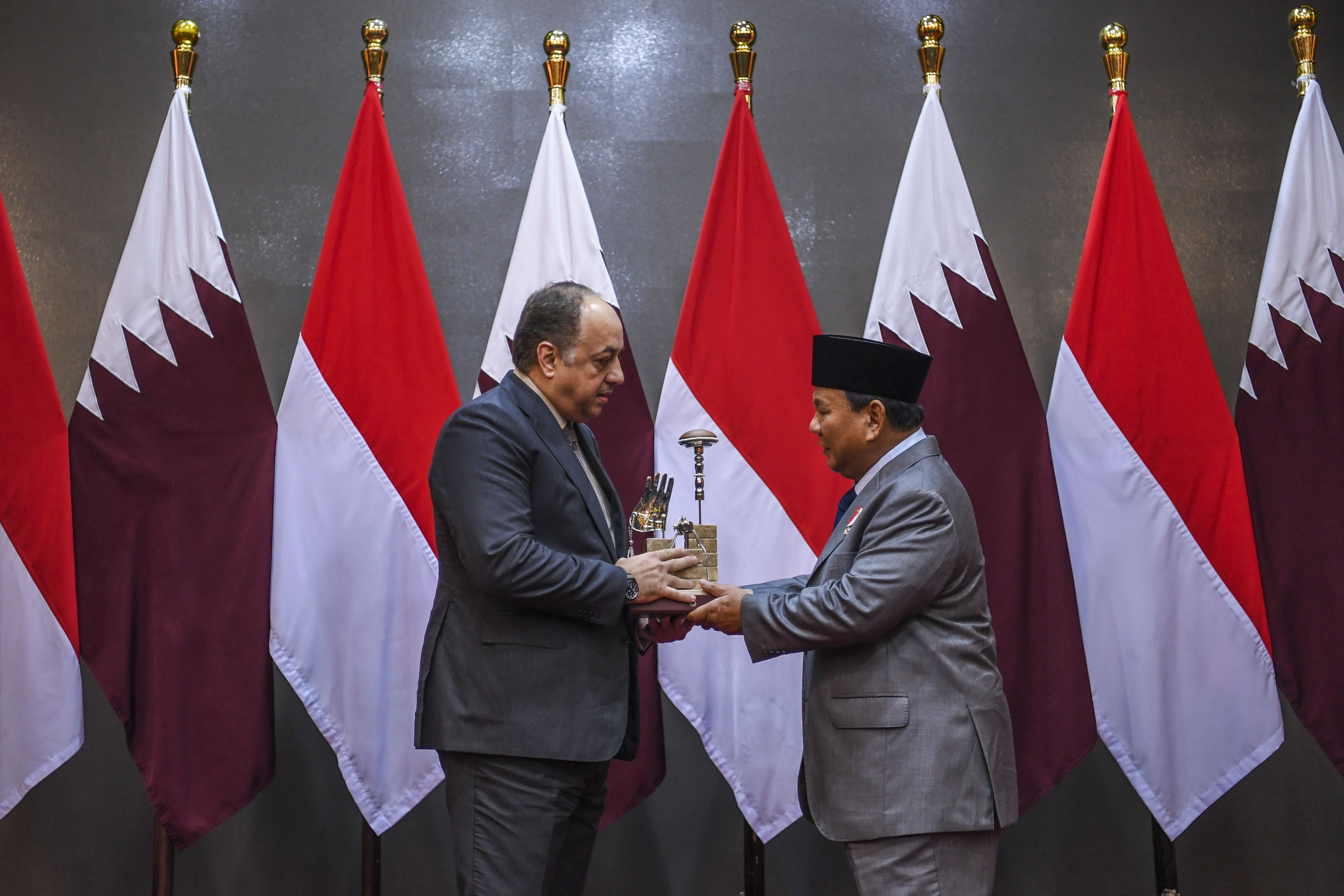 Menhan Prabowo Terima Kunjungan Kehormatan Menhan Qatar