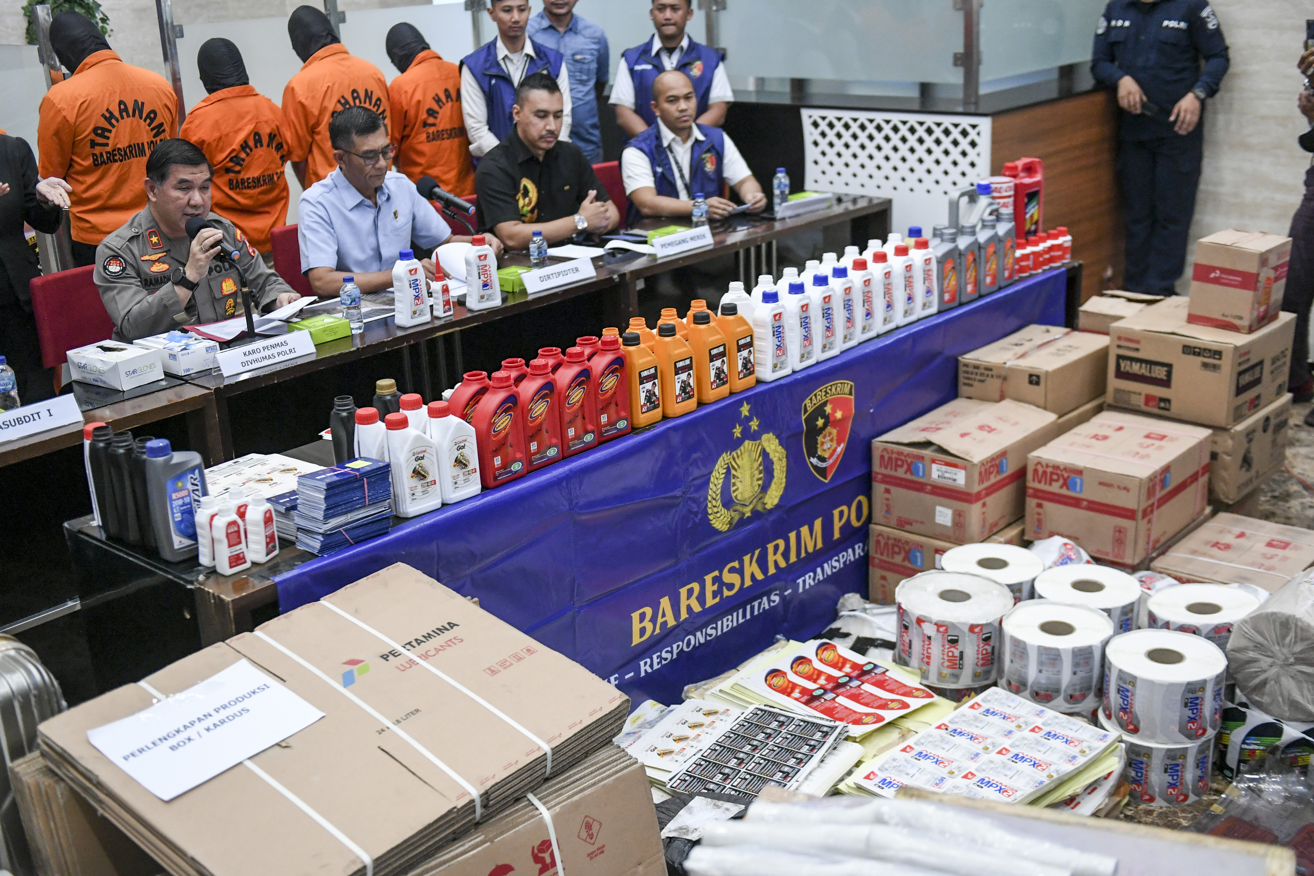 Pengungkapan Produsen Oli Palsu