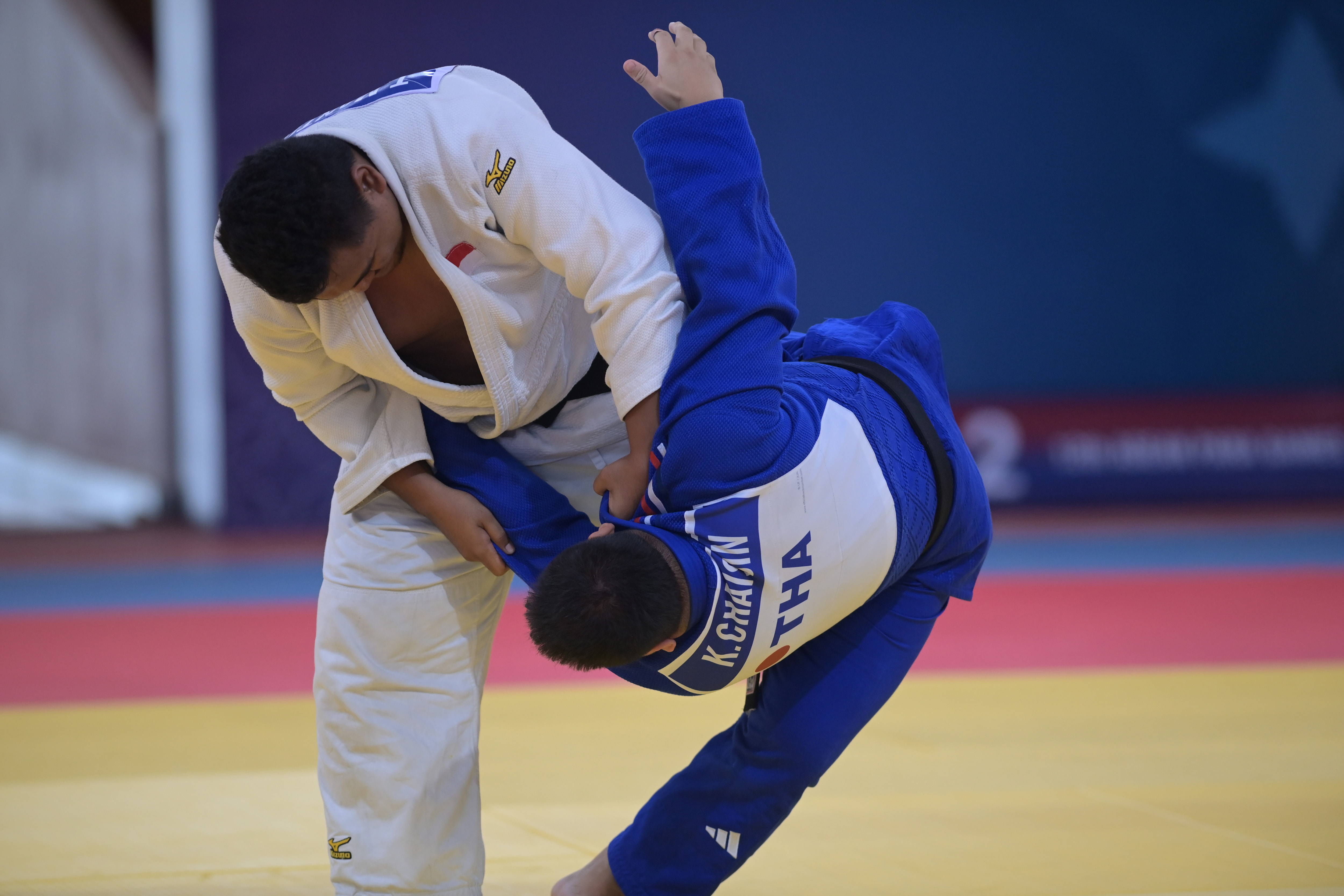 Tim Beregu Tunanetra Judo Putra Raih Emas APG 2023