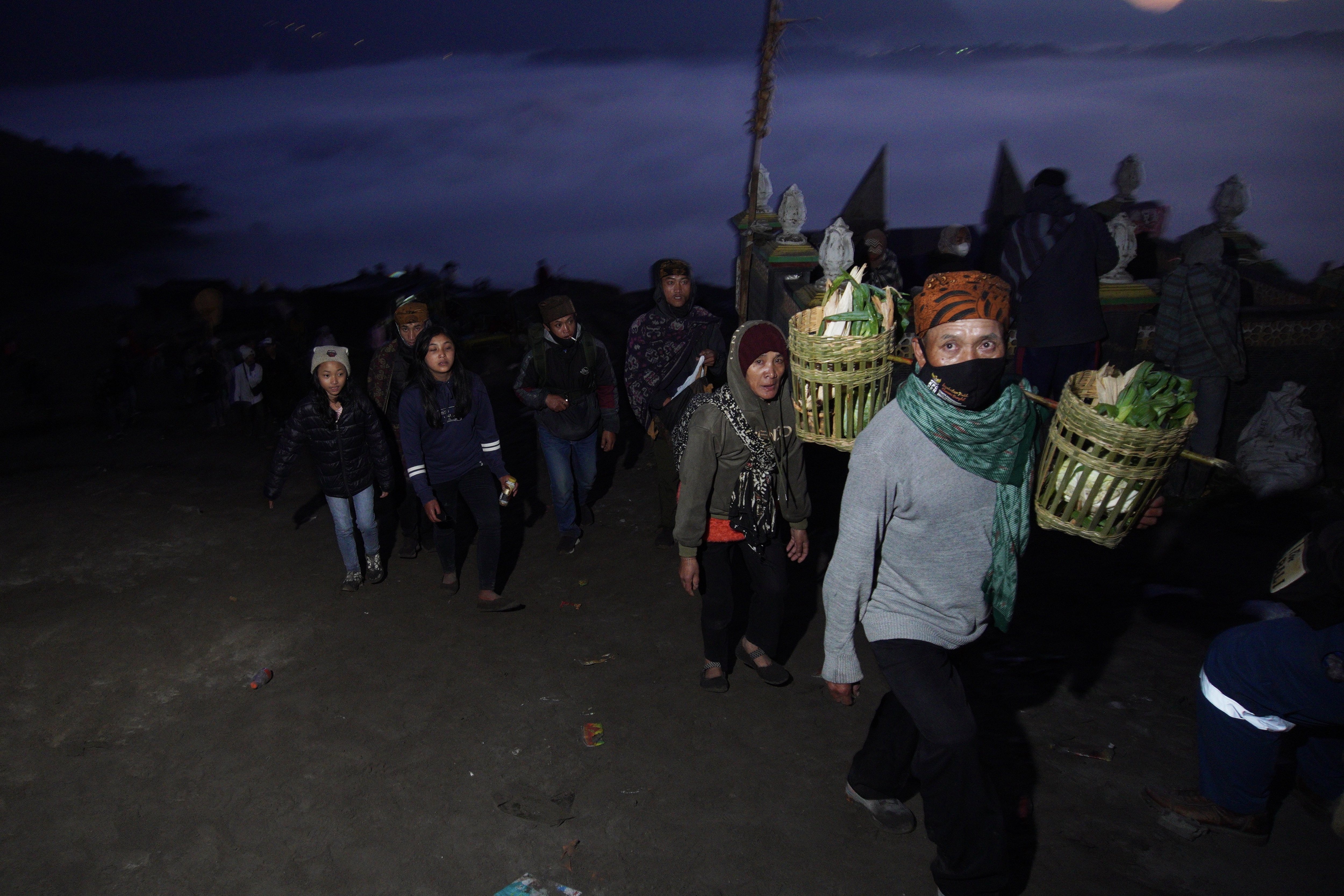 Upacara Yadnya Kasada di Gunung Bromo