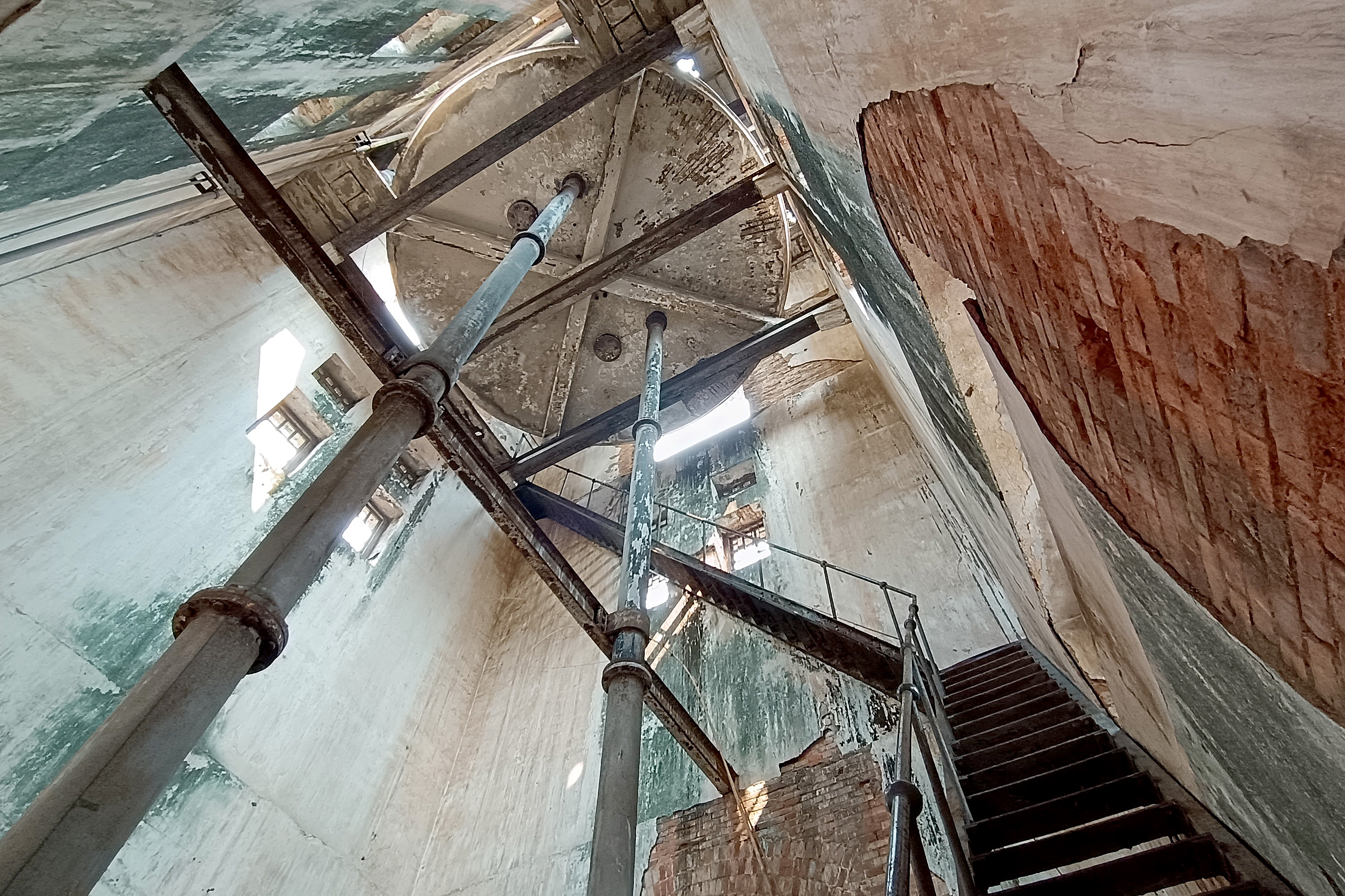 Menara Air Manggarai Peninggalan Belanda