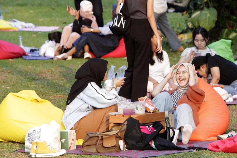 Piknik Ceria Di Taman