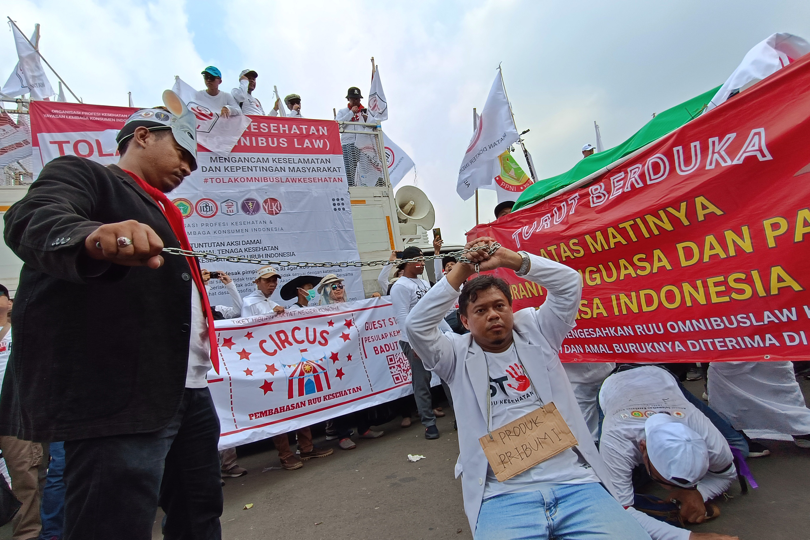 Tolak RUU Kesehatan Omnibus Law