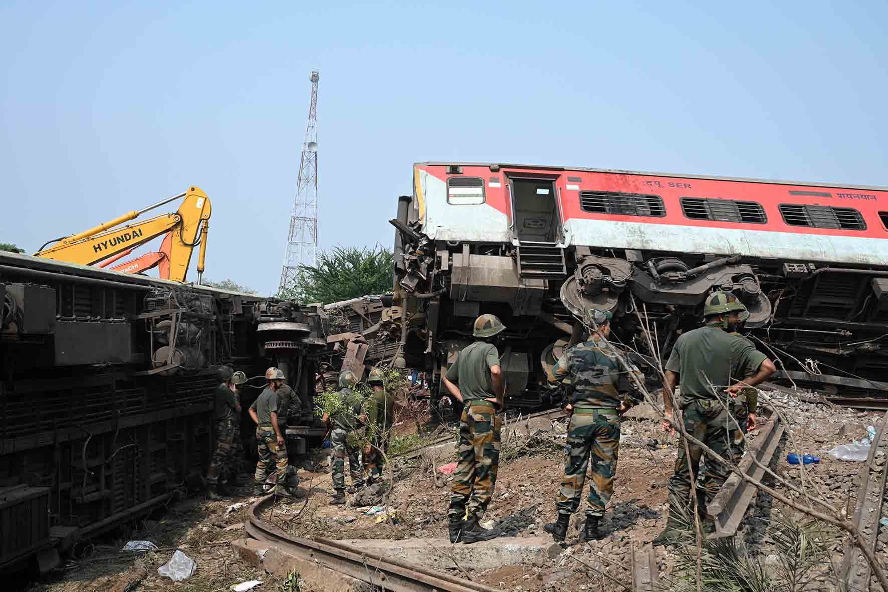Sedikitnya 288 Orang Tewas Dalam Kecelakaan Kereta di India 