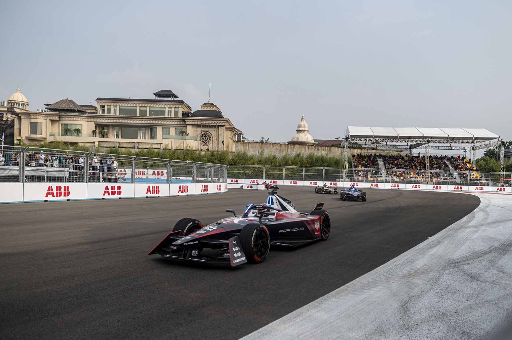 Pascal Wehrlein Juara Seri ke-10 Formula E 2023 Jakarta