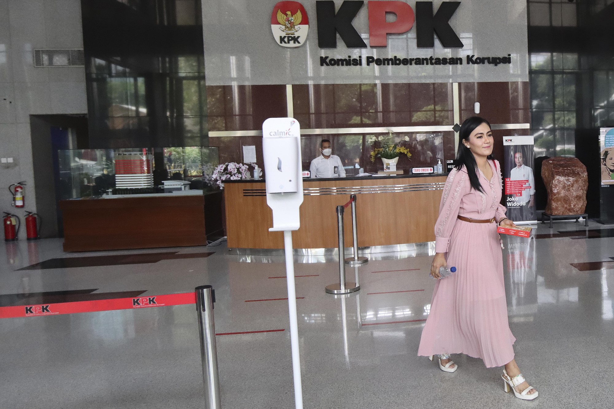 Presenter Brigita Purnawati Manohara Diperiksa KPK Sebagai Saksi