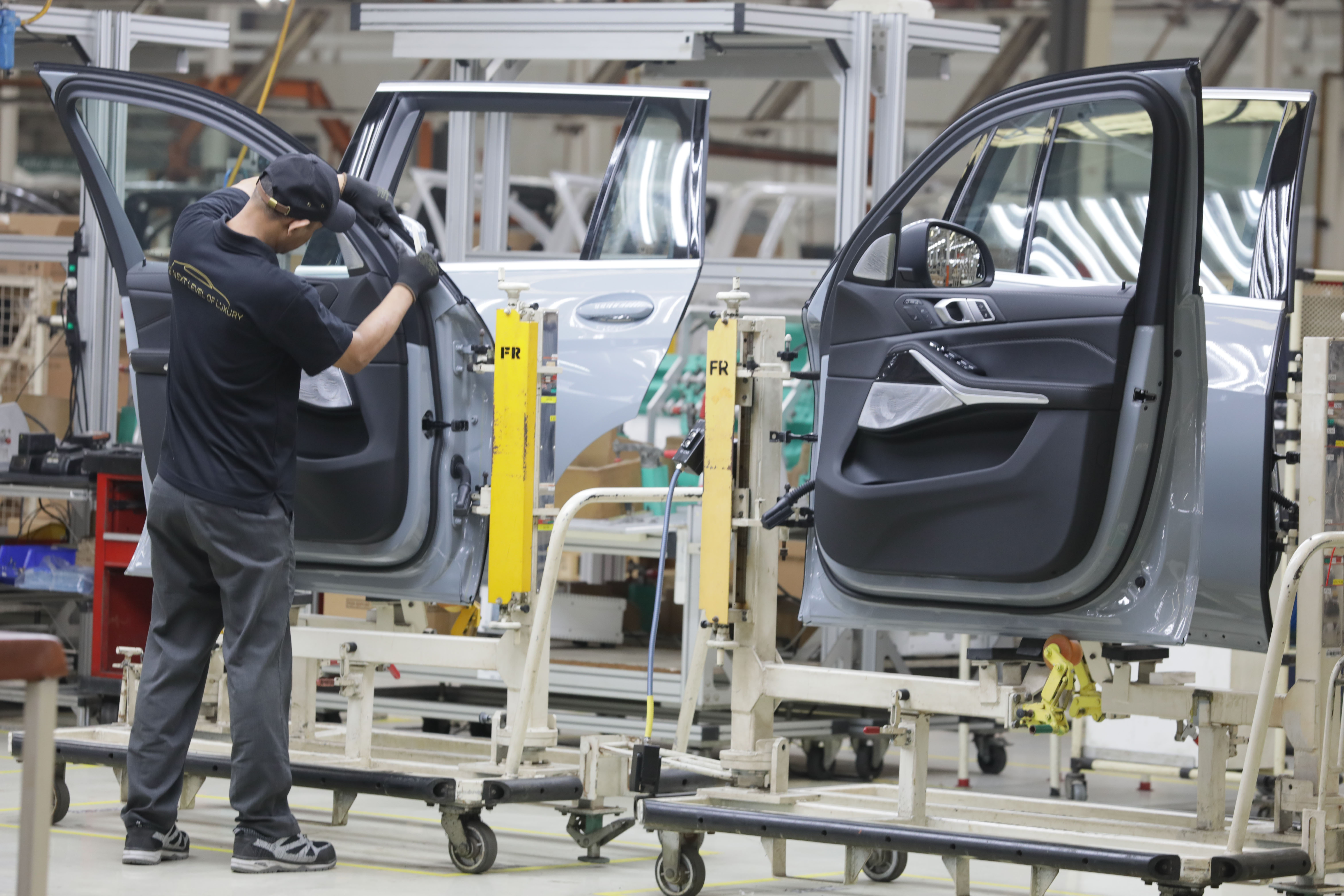 Sedan Premium All New BMW Seri 7 Rakitan Lokal