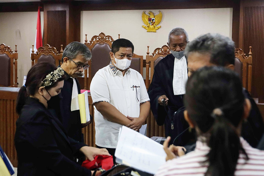 Penyuap Gubernur Papua Dituntut 5 Tahun Penjara 