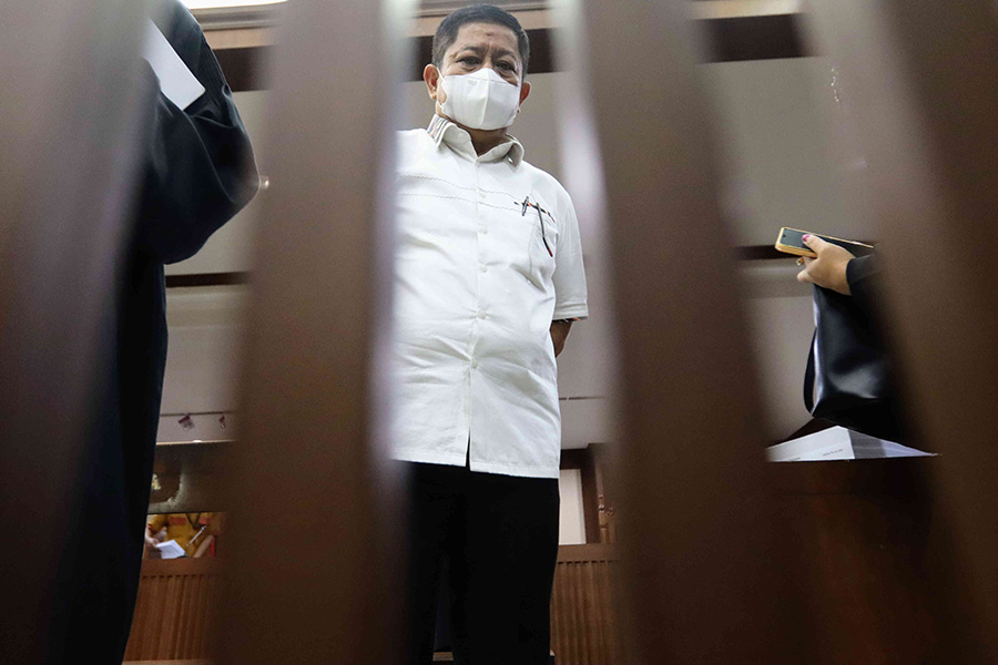 Penyuap Gubernur Papua Dituntut 5 Tahun Penjara 