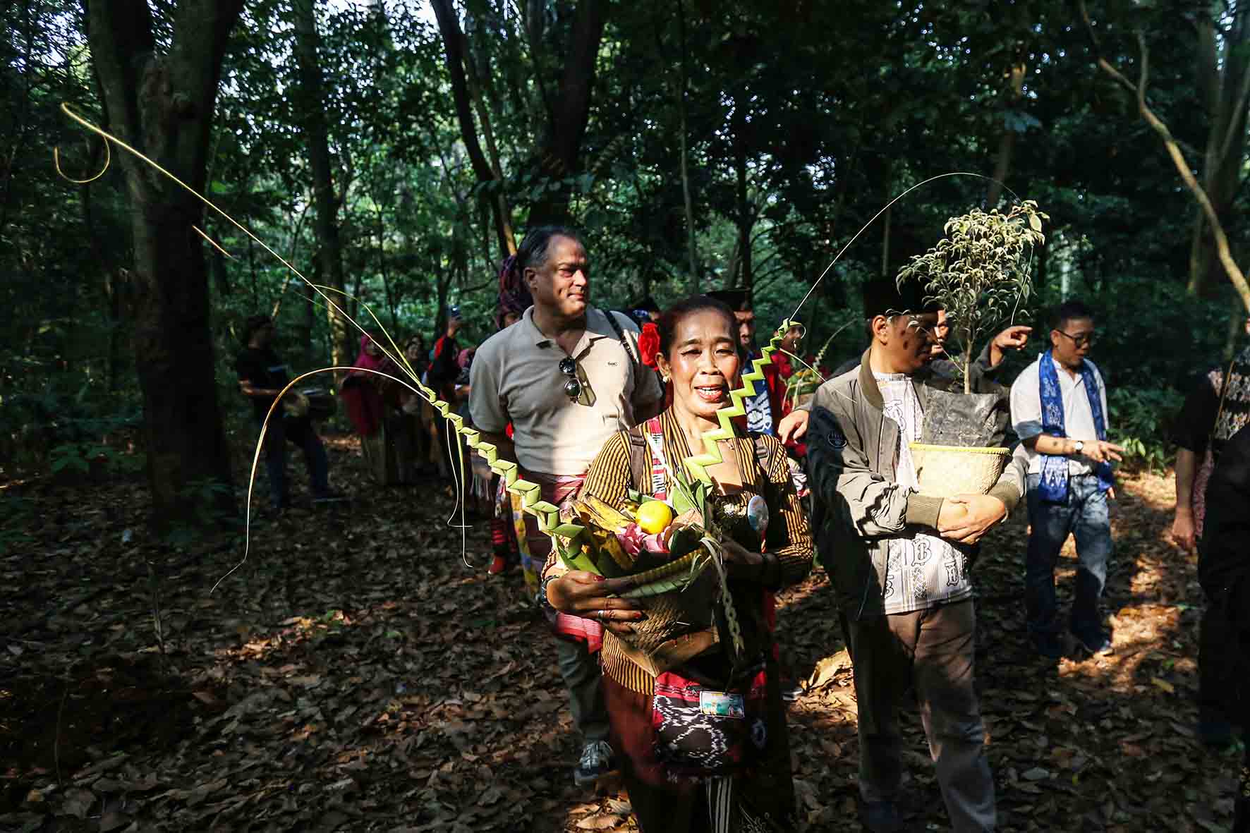 Kirab Sedekah Hutan Universitas Indonesia