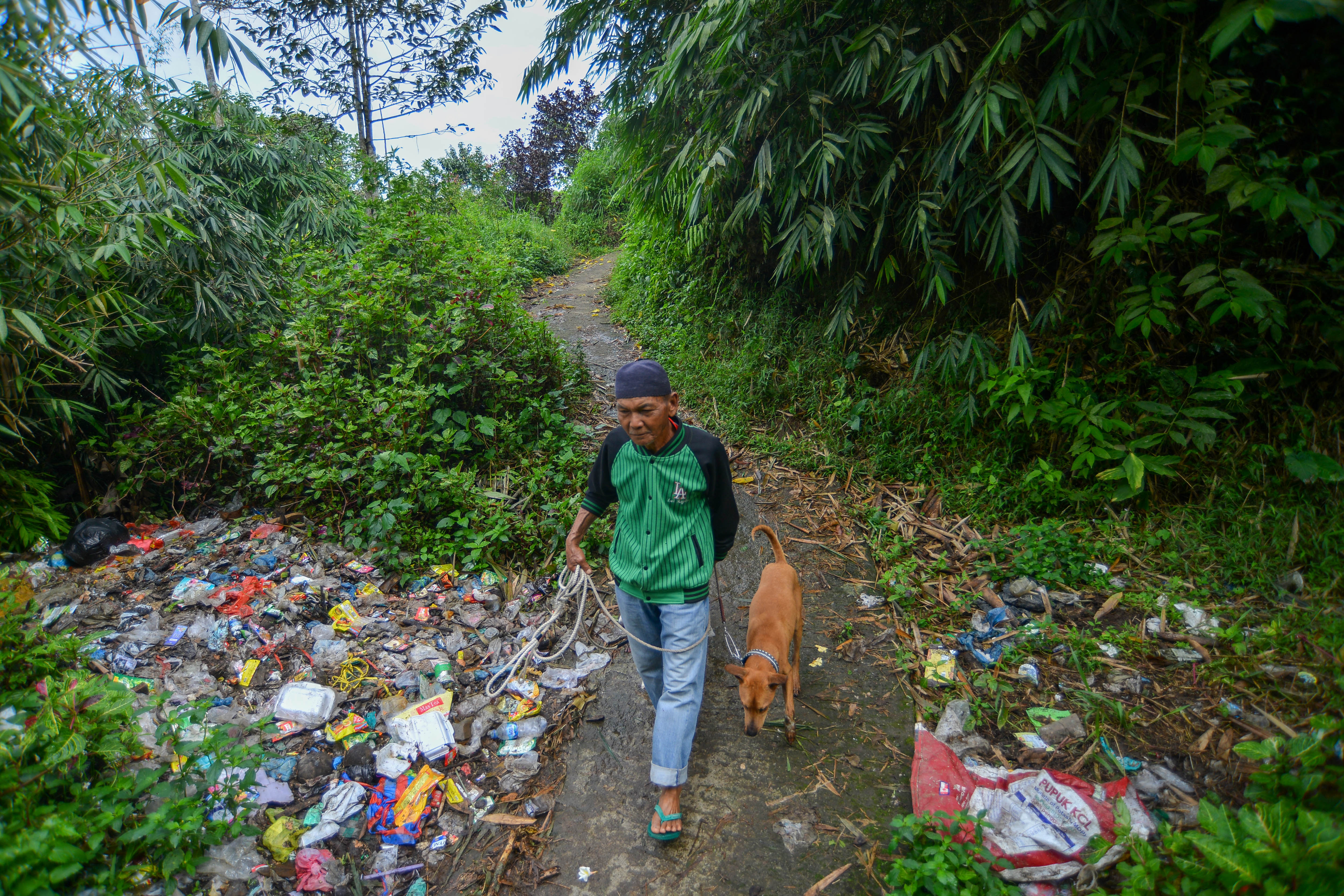 Persoalan Sampah di Desa Wisata Pariangan