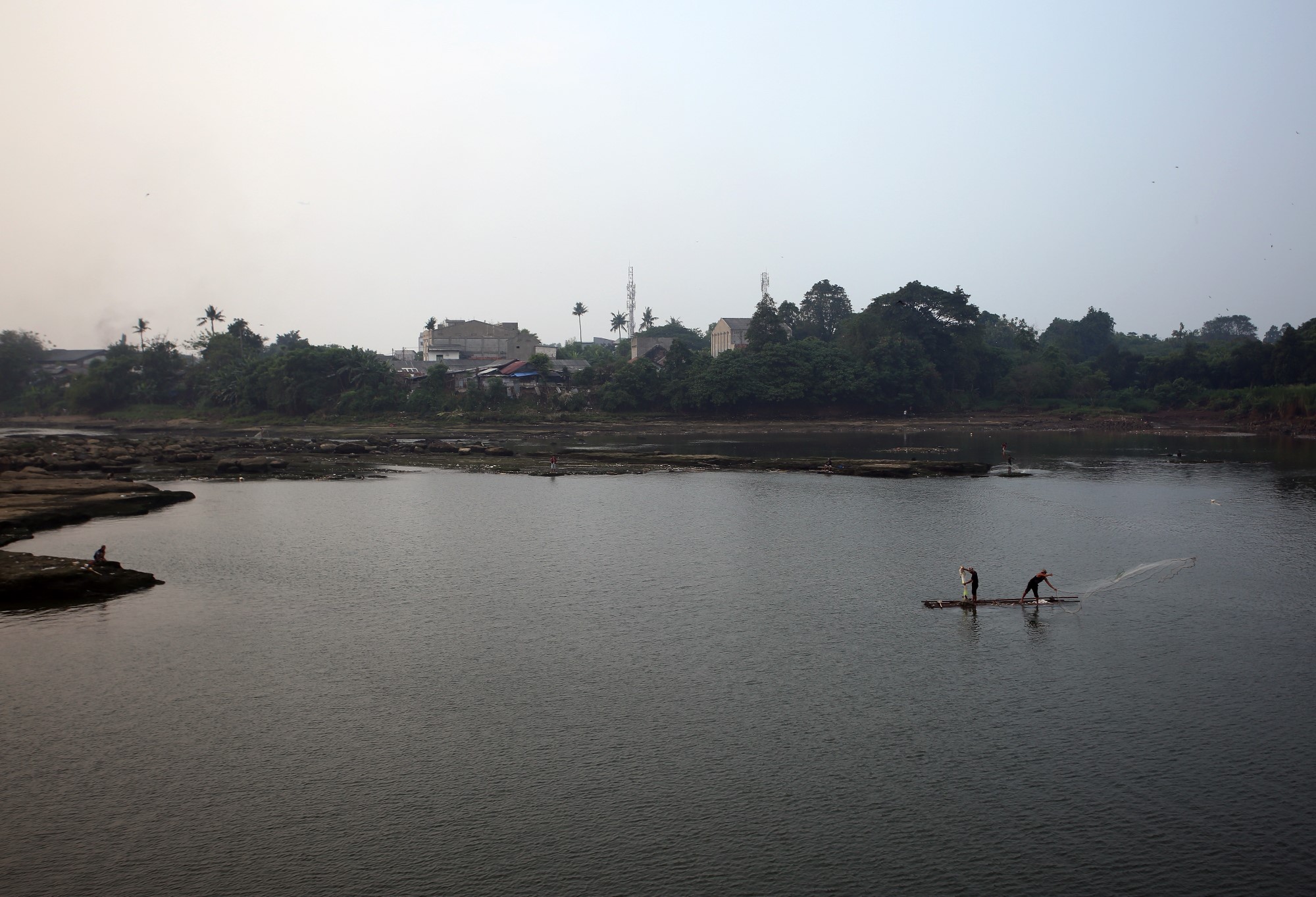 Air Sungai Cisadane Mulai Surut