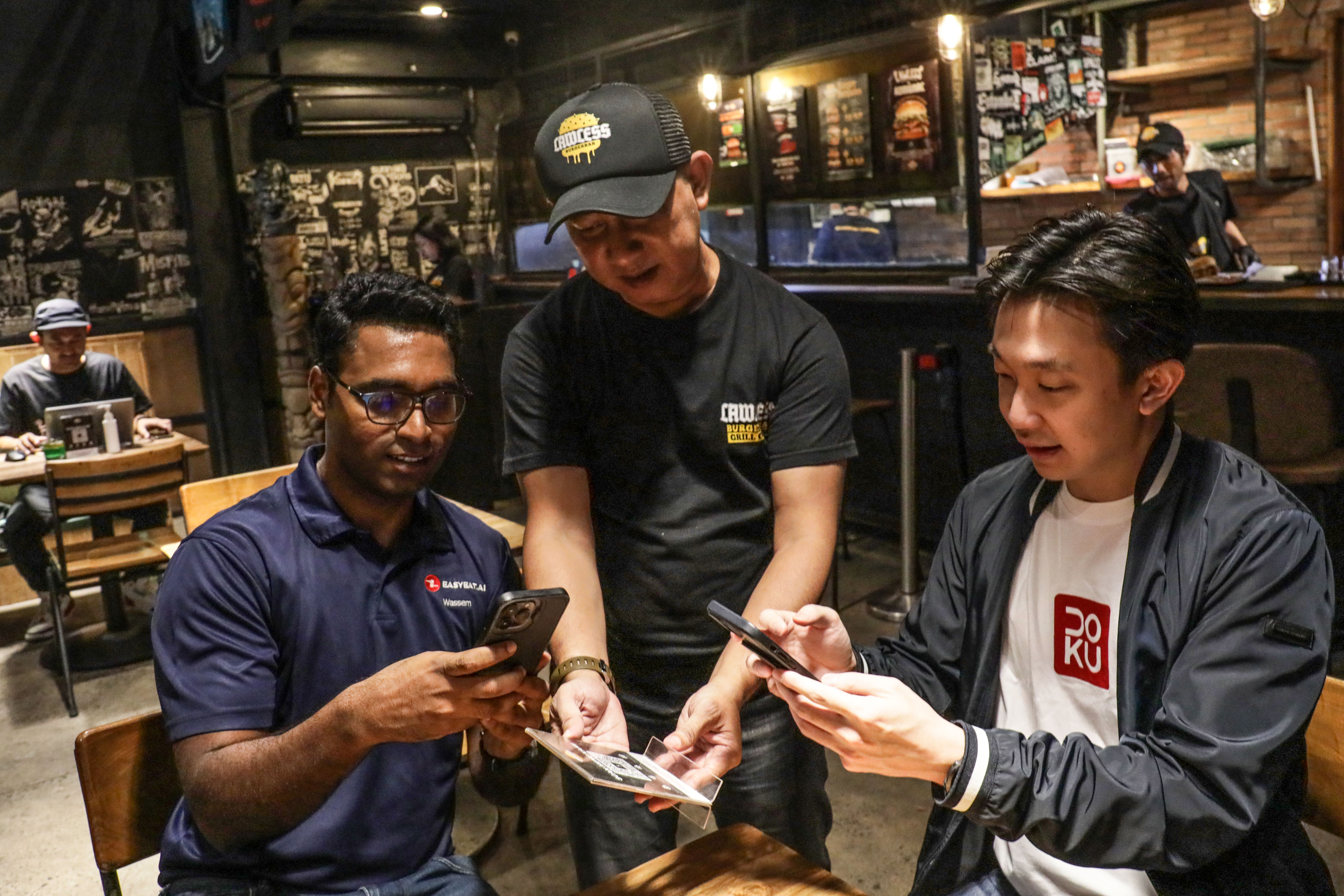 Efisien Pesan dan Bayar dengan Transaksi Cashless