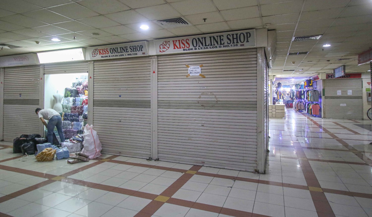 Pasar Tanah Abang Sepi Pembeli