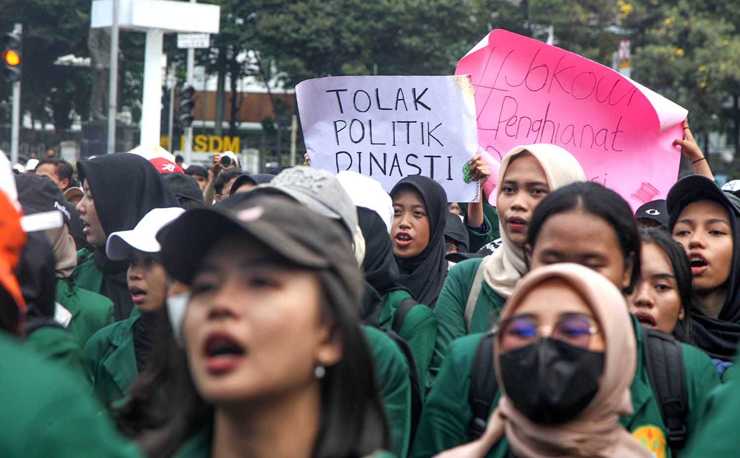 Tolak Putusan MK, BEM SI Geruduk Istana