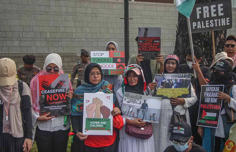 Tabur Bunga untuk Rakyat Palestina Korban Genosida di Gaza