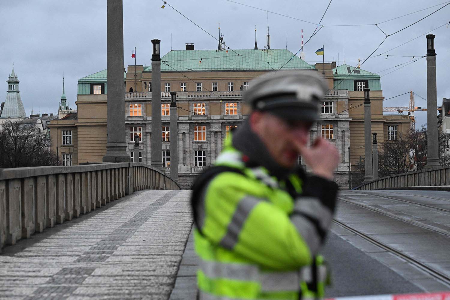 Penembakan Massal di Praha Ceko, 14 Orang Tewas 