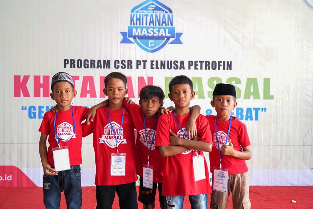 Elnusa Petrofin Gelar Khitanan Massal