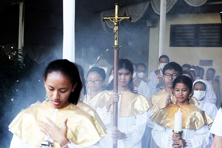 Misa Paskah di Gereja Santo Matius Penginjil Bintaro