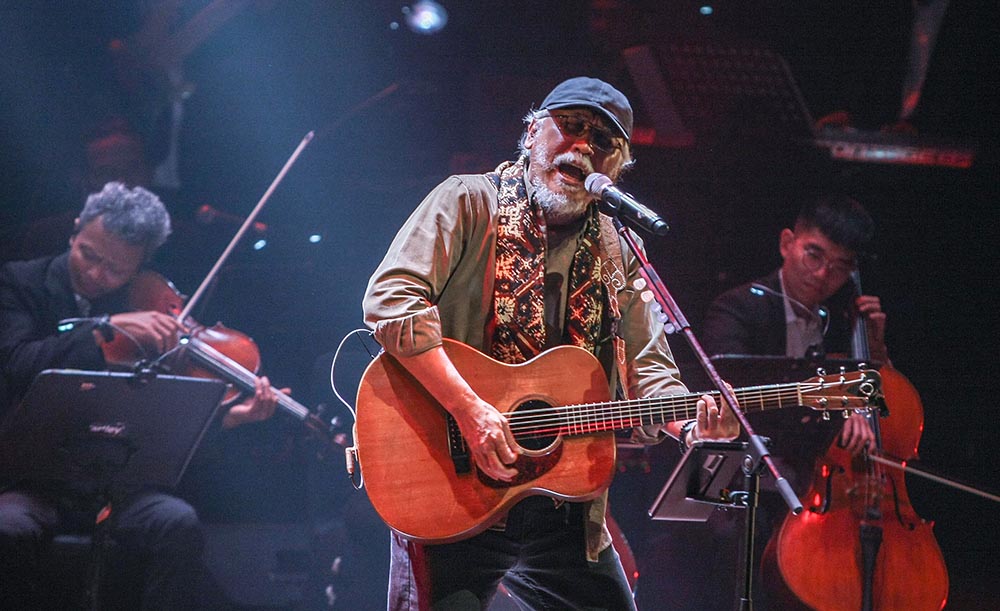 Iwan Fals Tampil dalam Konser Tribute to Black Brothers