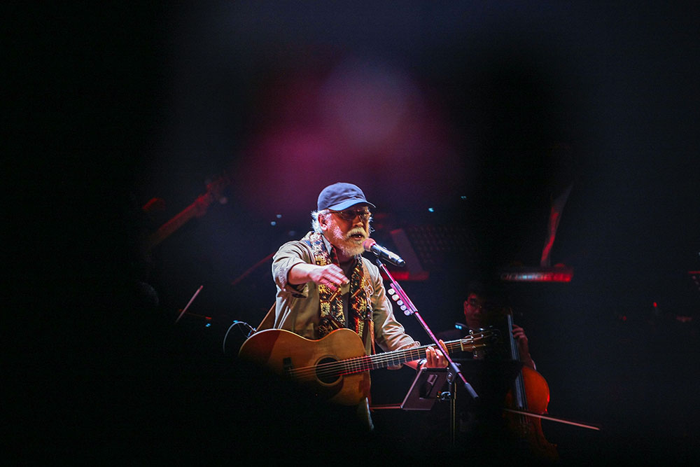 Iwan Fals Tampil dalam Konser Tribute to Black Brothers