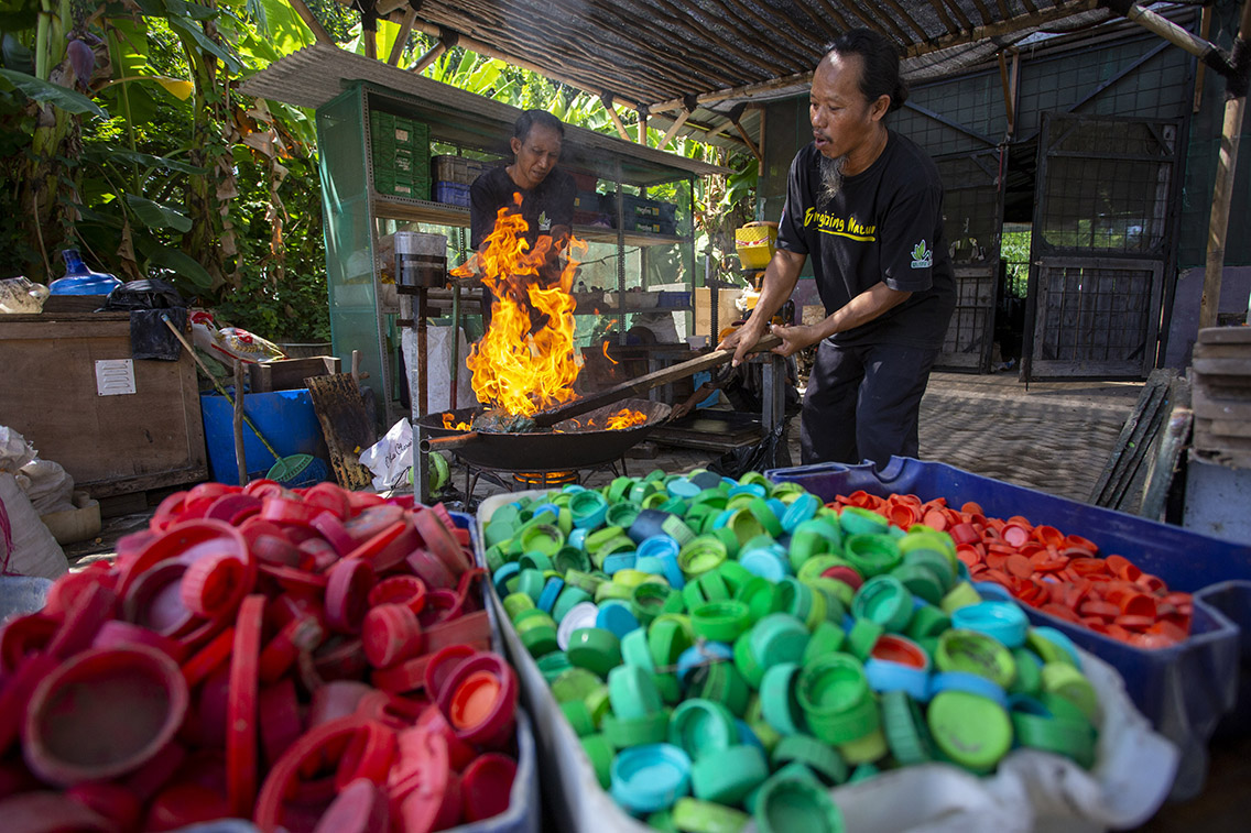 Pengolahan Daur Ulang Sampah Plastik